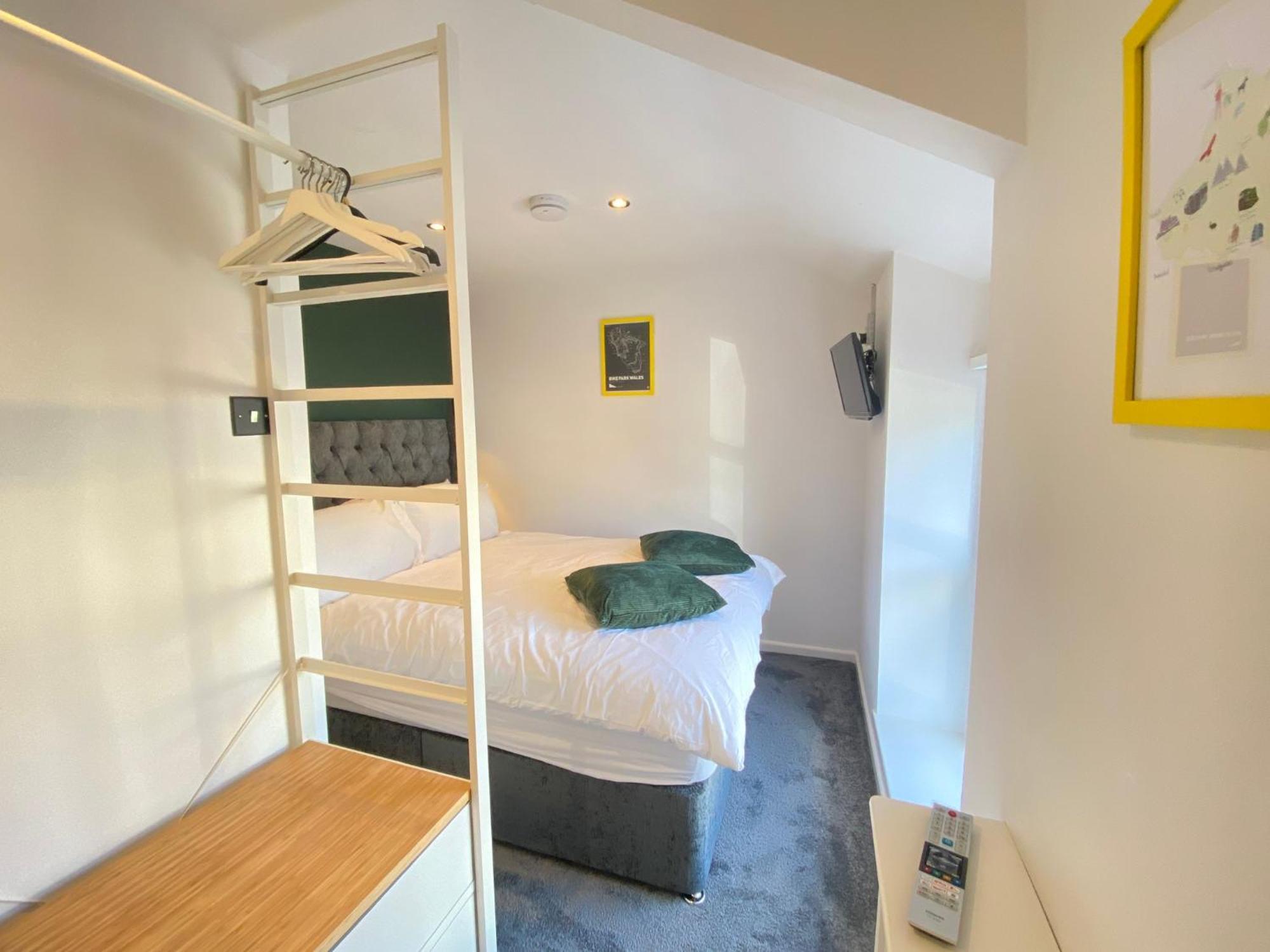 The Cwtch, Log Fire, Sleeps 6, Nr Zip World, Brecon And Bike Park Wales Villa Aberdare Exterior foto